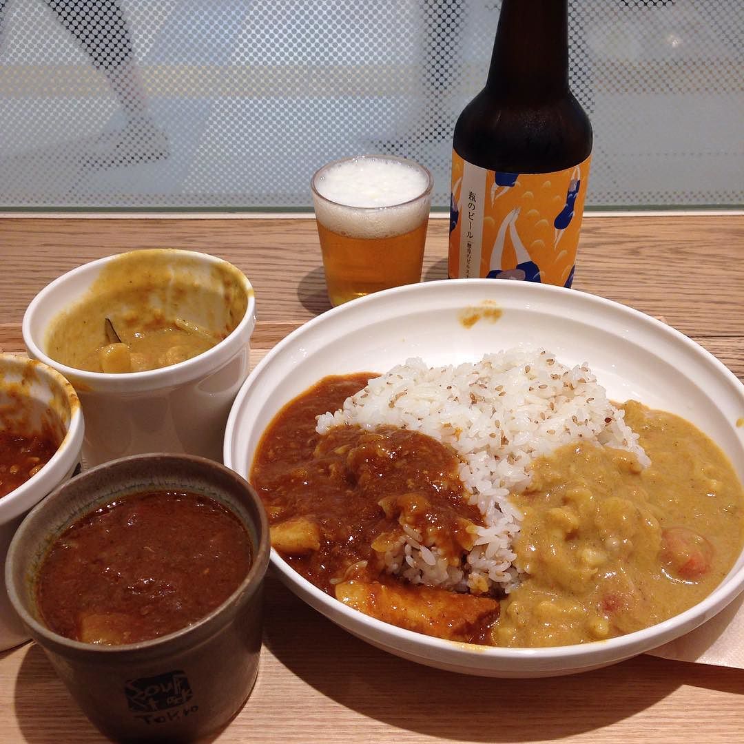 #Curry Stock Tokyo 金曜の晩にサクッと3種類いただいていく方向で ;) #カレー  #金曜カレー部