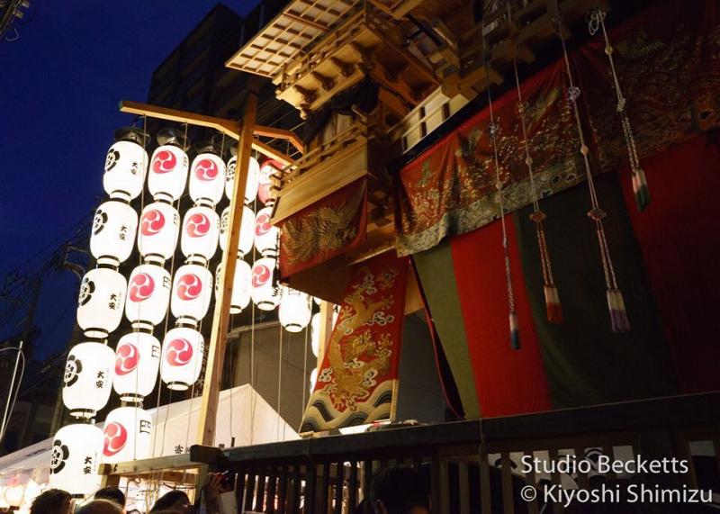 船なんで、舵も装備されてるわけやね ;) #kyoto #gionmatsuri #yoiyama #京都 #祇園祭 #宵山 #後祭 #大船鉾